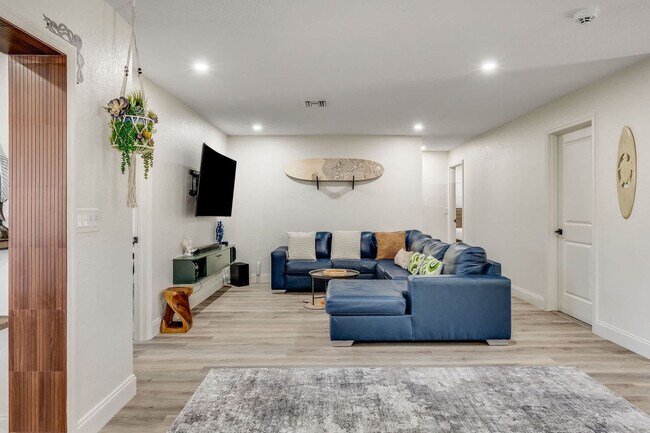 Photo - 415 N Shore Dr Unidad ID1459973P