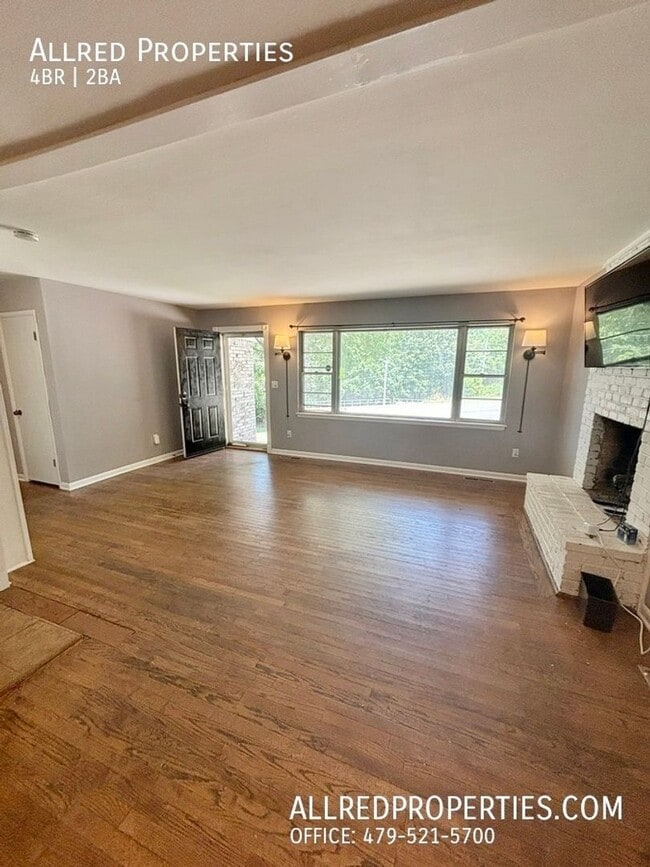 Photo - Move in special $500.00 off 1st month's re...