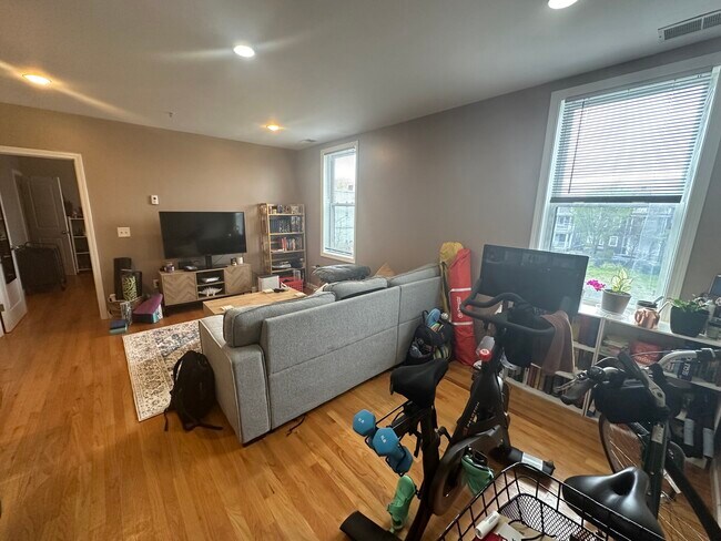 Photo - 100 Fellsway W Unit 201