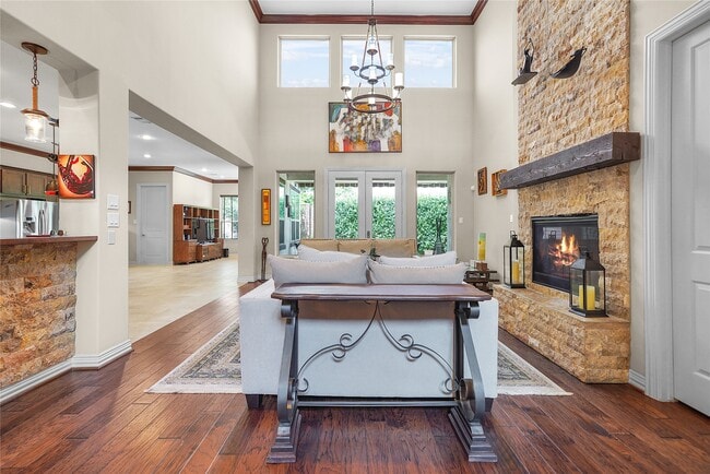 Photo - 1826 Jade Hollow Ln