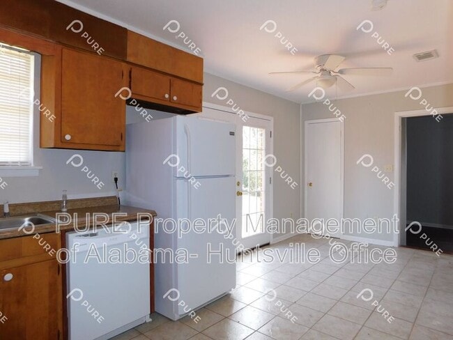 Photo - 14015 SW Wyandotte Dr