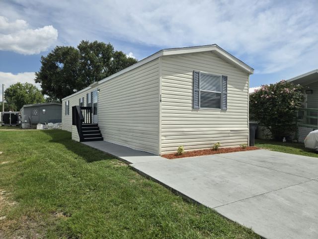 Building Photo - 119 Elderberry Ln