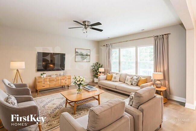 Photo - 2822 Woodlands Creek Dr