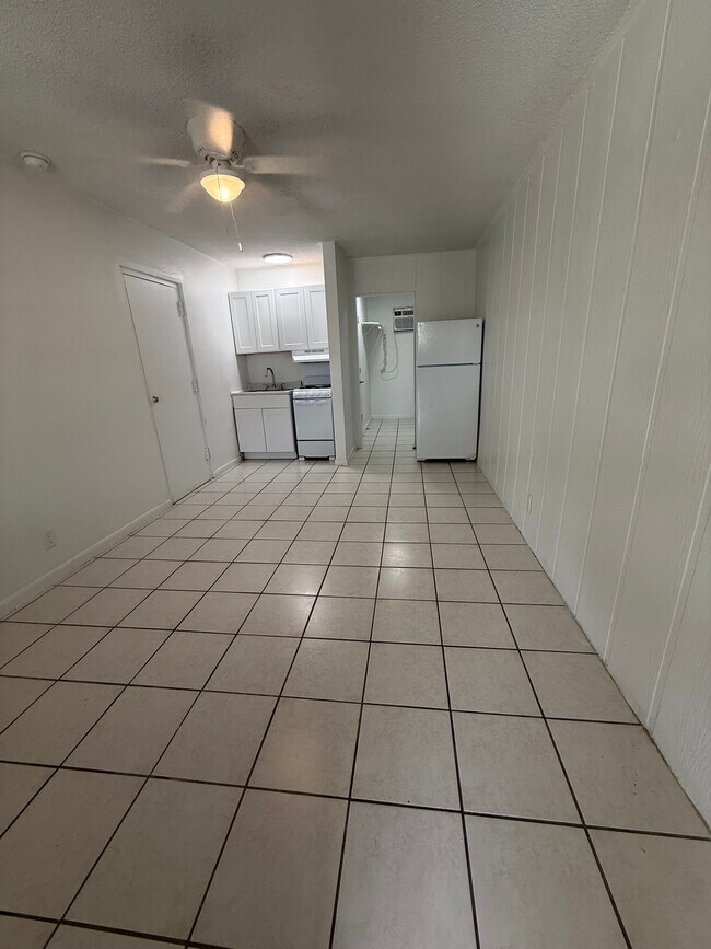 220 NE 16th Ave