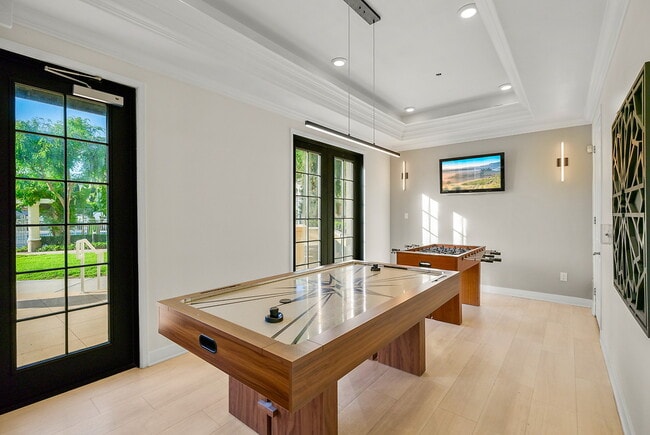 Photo - Pinnacle at MacArthur Place