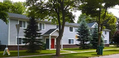 Primary Photo - 330 W Cherry St