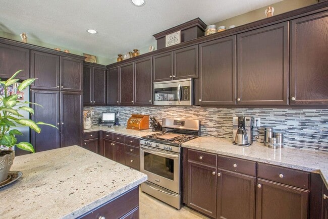 Photo - 5566 Frenchpark Ct