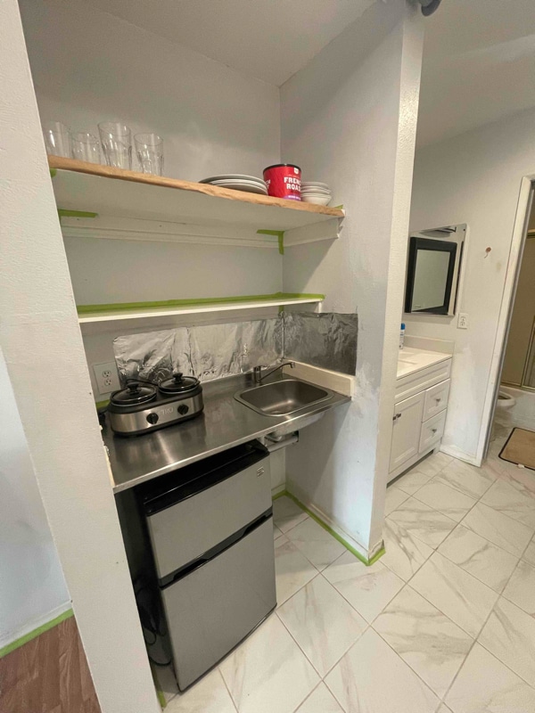 Photo - 5334 Lindley Ave