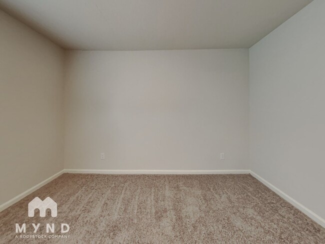 Photo - 10253 W Wenden Dr