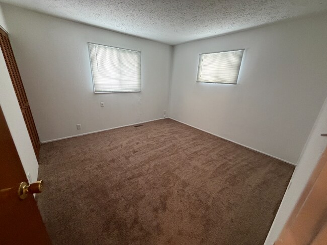 Photo - 19 Eastridge Dr