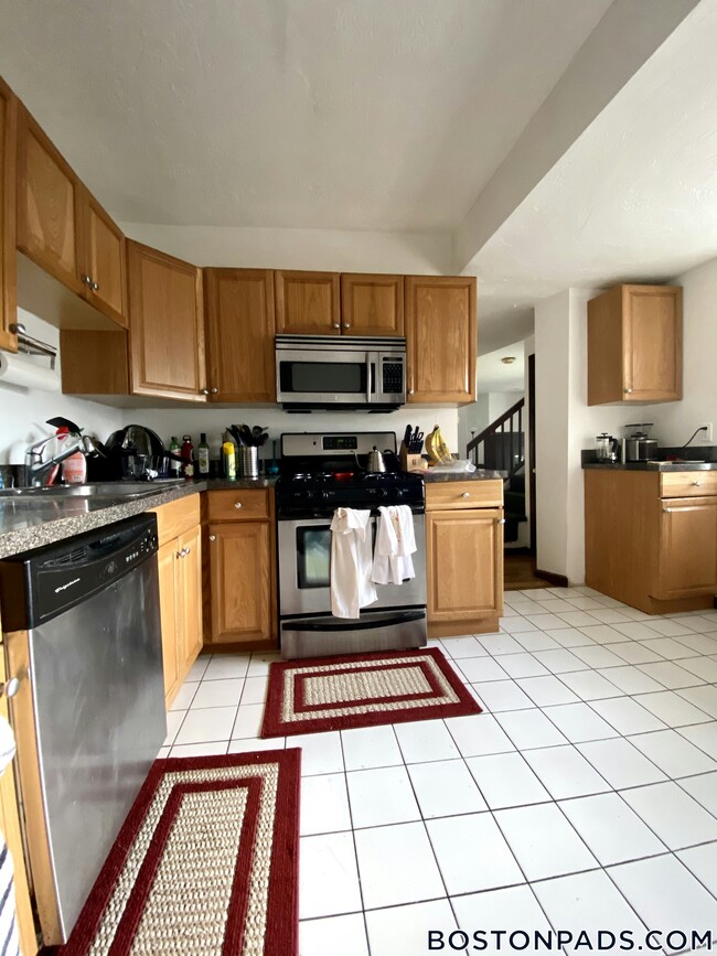 Photo - 89 Sheridan St Unit 1