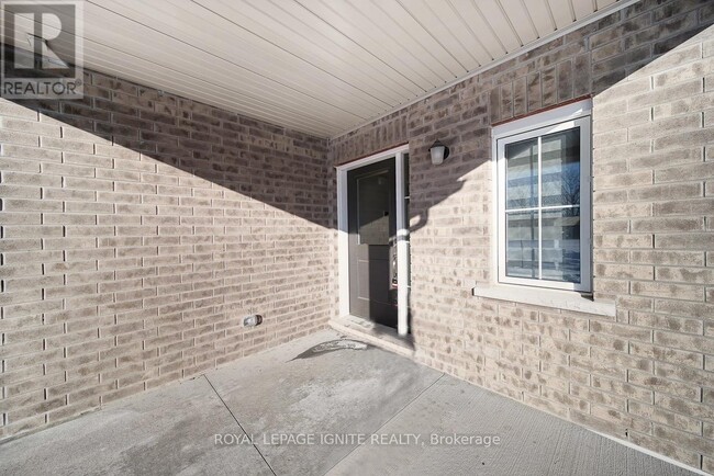 Photo - 328 Julia Dr