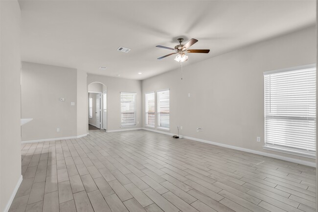Photo - 506 Emerald Thicket Ln