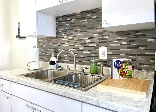 Photo - 2575 S Himes Ave Unit A Downstairs