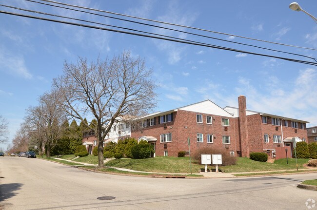 1199 - 1201 Columbia Ave - Inglewood Gardens