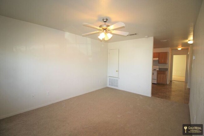 Photo - Now Leasing – 401 W Ave E, Unit B