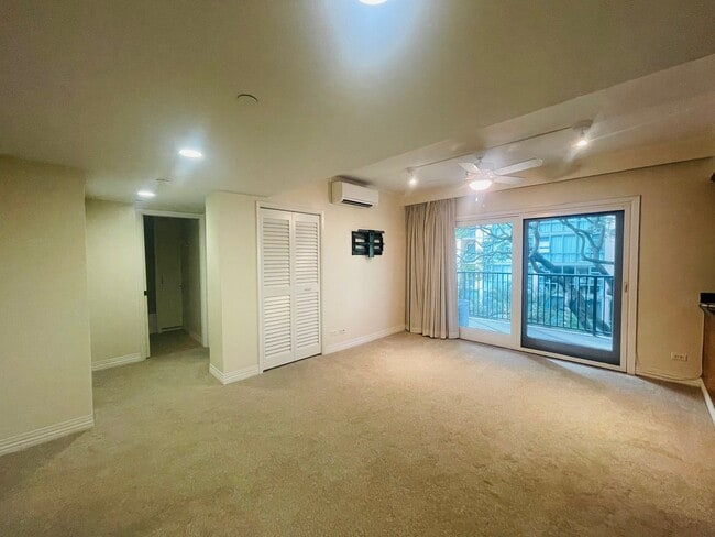Photo - 21 Craigside Pl Unit 4C