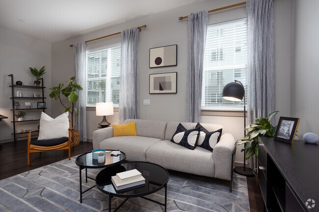 2BR, 2BA - 1314SF