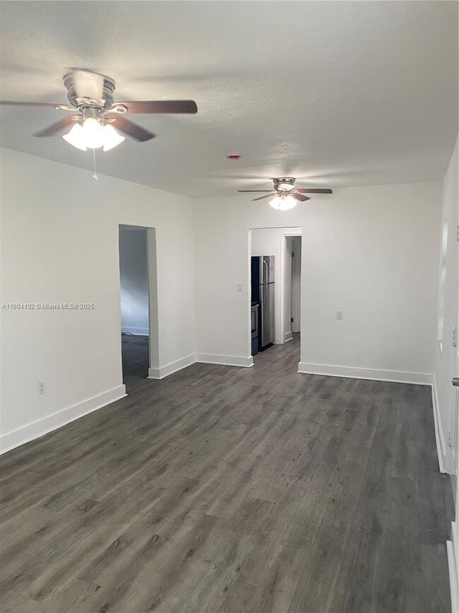 Photo - 490 NE 123rd St Unidad E