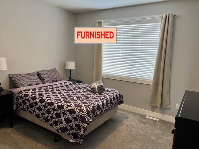 Photo - 8424-A-8488 88 Ave