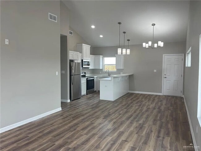 Photo - 605 Sparrow Rd Unit 1