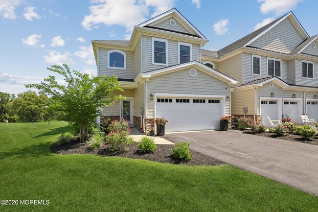 Photo - 112 Hedgerow Ln