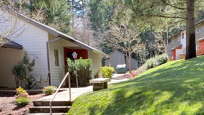 Z_Hillside Village