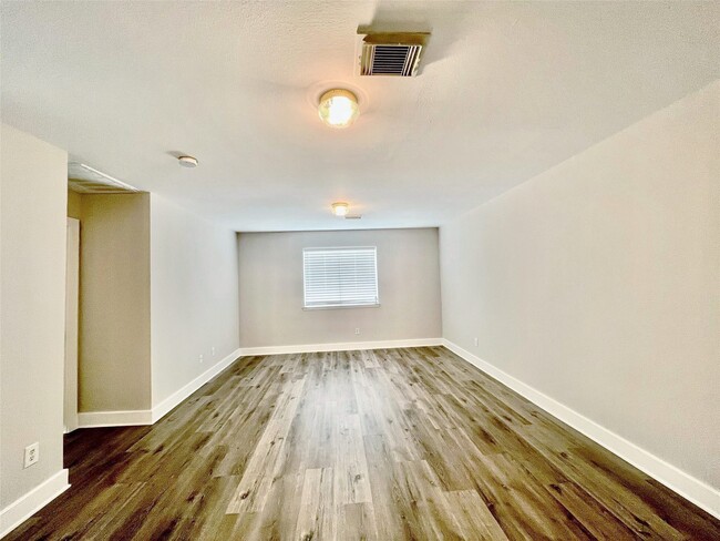 Photo - 1511 Nichole Woods Dr