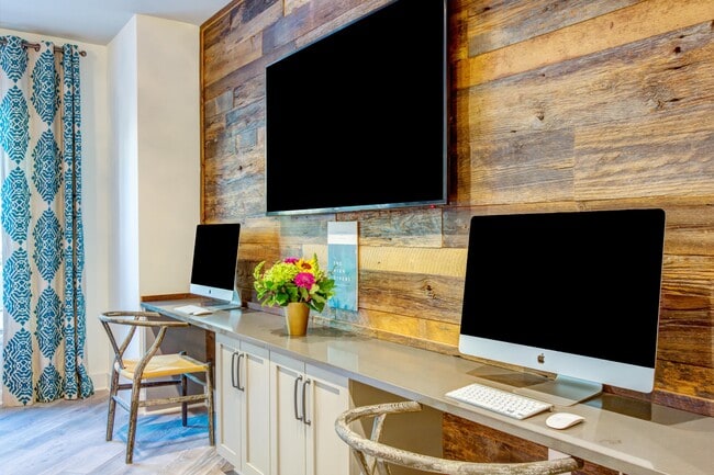 Business center with iMacs and WiFi
