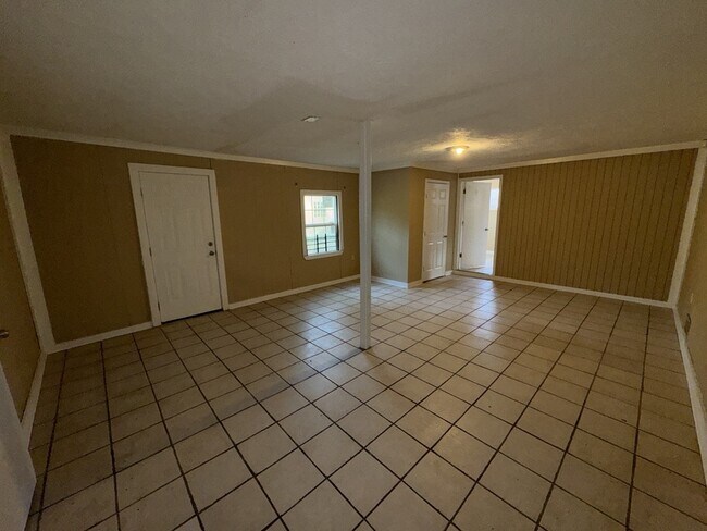 Photo - 2704 Shannon St