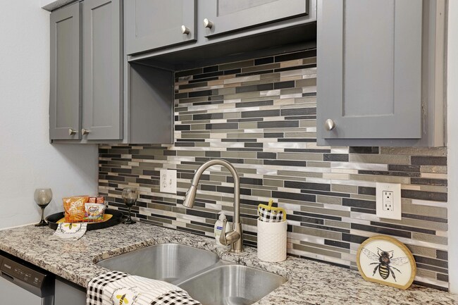 Photo - Marine Creek Apartments