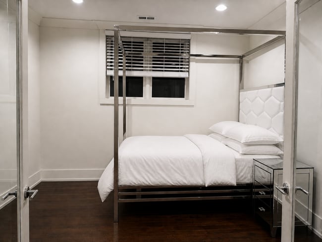Photo - 4021 S Ellis Ave Unit Room 1N-C