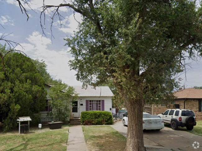 Building Photo - 4412 S Parker St Rental