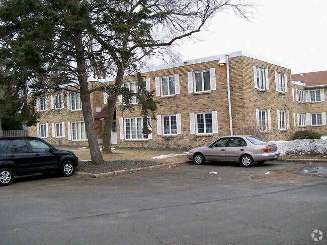 Photo - 2401 W 90th St