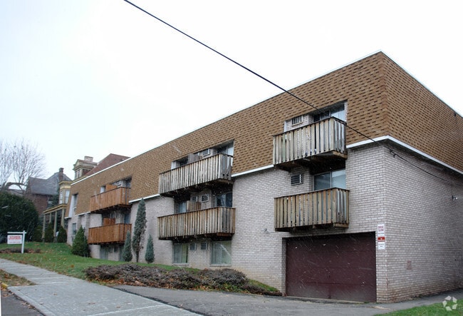 Teece Apartments