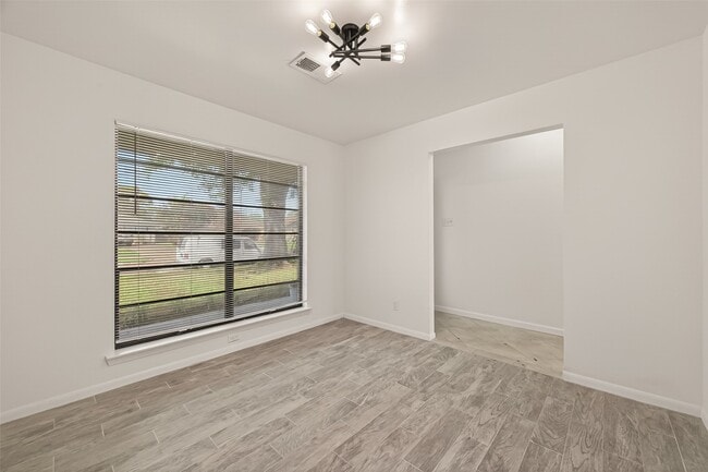 Photo - 5523 Kuldell Dr