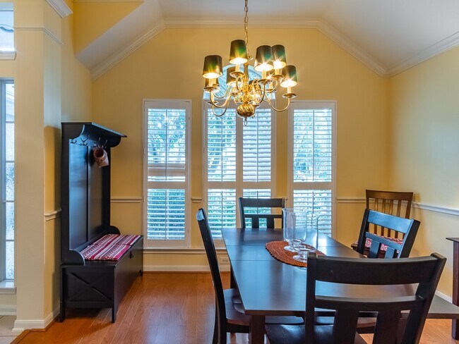 Photo - 7034 Lawler Ridge