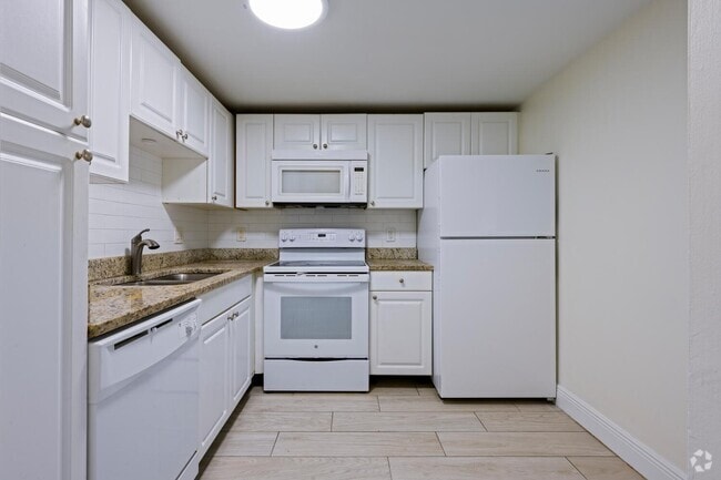 Building Photo - 1505 Crescent Cir Unit A8 Rental