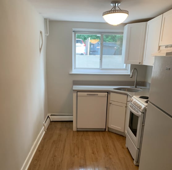 Photo - 63 Selkirk Rd Unit 1
