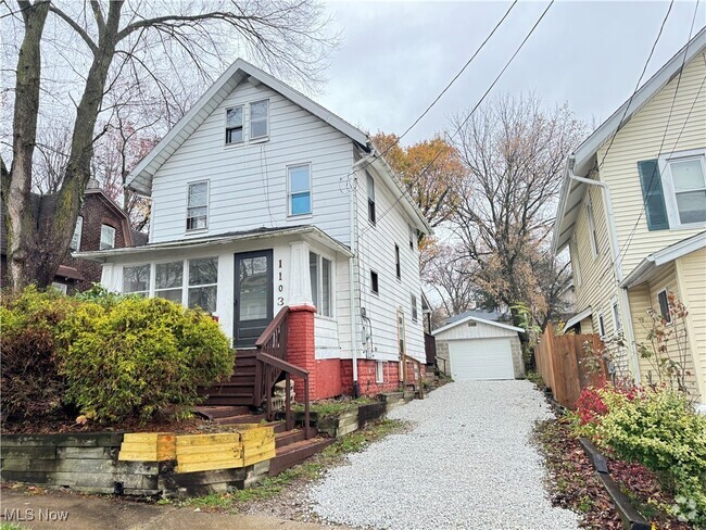 Building Photo - 1103 Sawyer Ave Rental