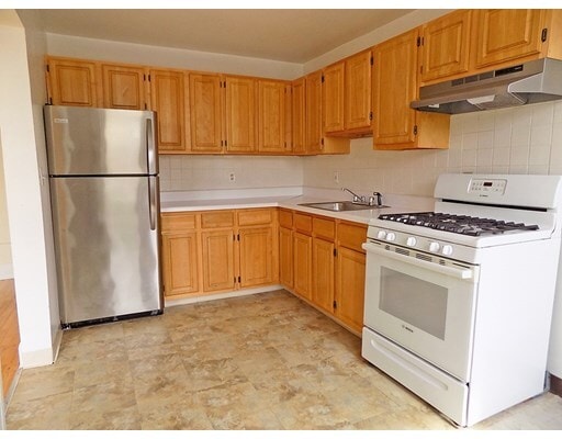 Photo - 24 Colborne Rd