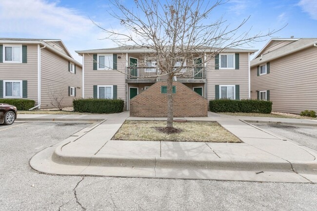 Photo - In Person & Virtual Tours Available! Unit 1304-4