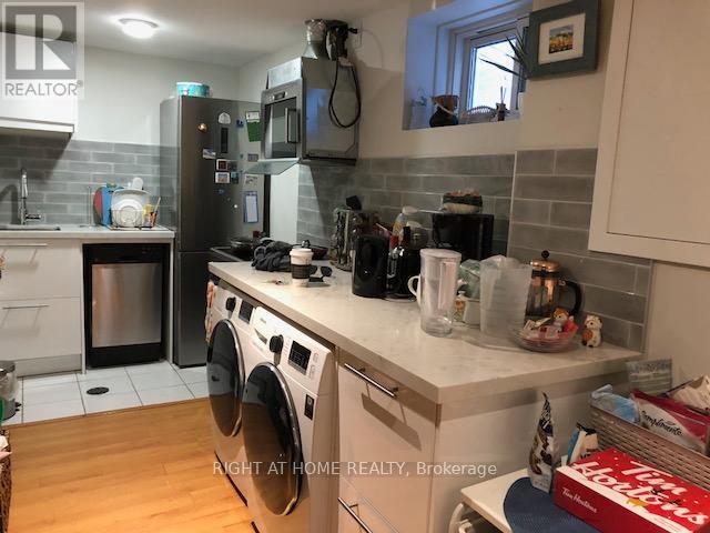 Photo - 172 Davisville Ave Unit B