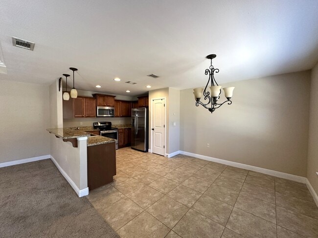 Photo - 516 Grand Ridge Dr