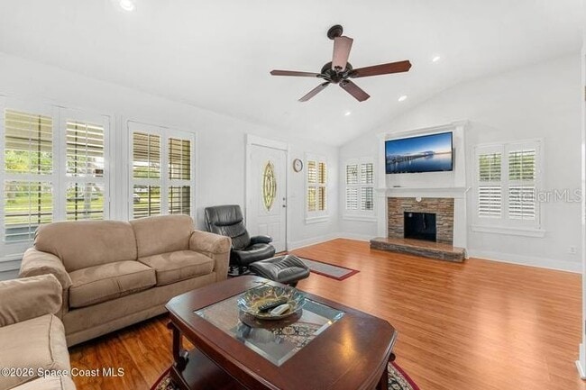 116 Rosa L Jones Dr
