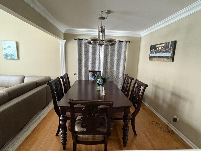 Photo - 1375 Burnett Dr