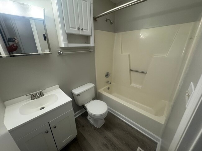 Photo - Adorable 2 Bed 1 Bath Duplex, Available Now! Casa Adosada