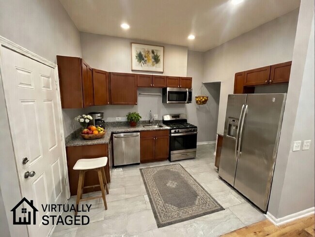 Photo - 2950 W Monroe St