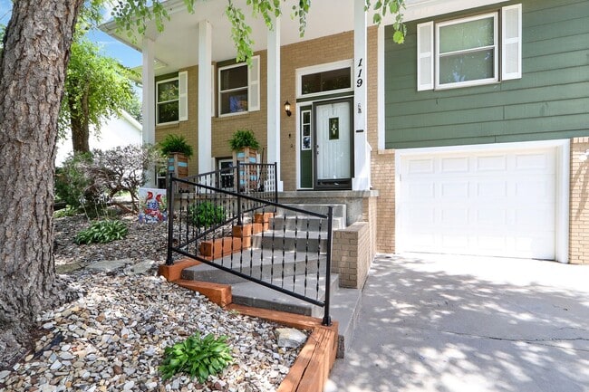 Building Photo - Spacious Home for Rent!
