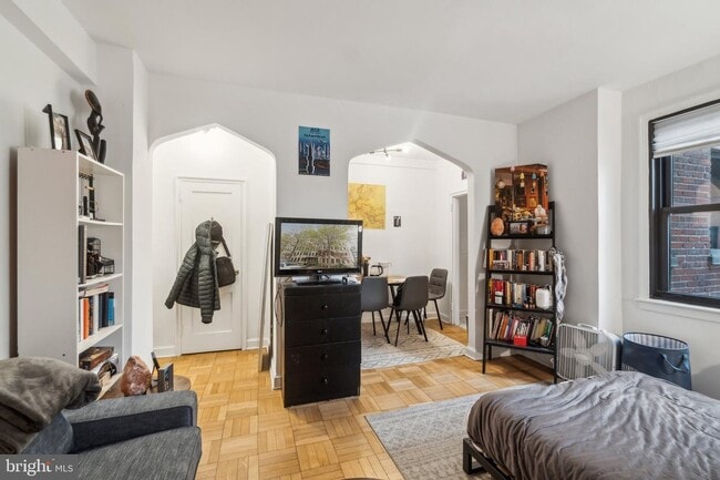 Photo - 1010 25th St NW Unit 506